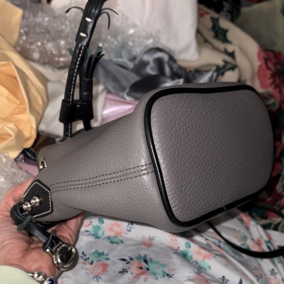 Dooney & Bourke Grey Pebbled Leather Drawstring Crossbody BagNWOT - Picture 3 of 6